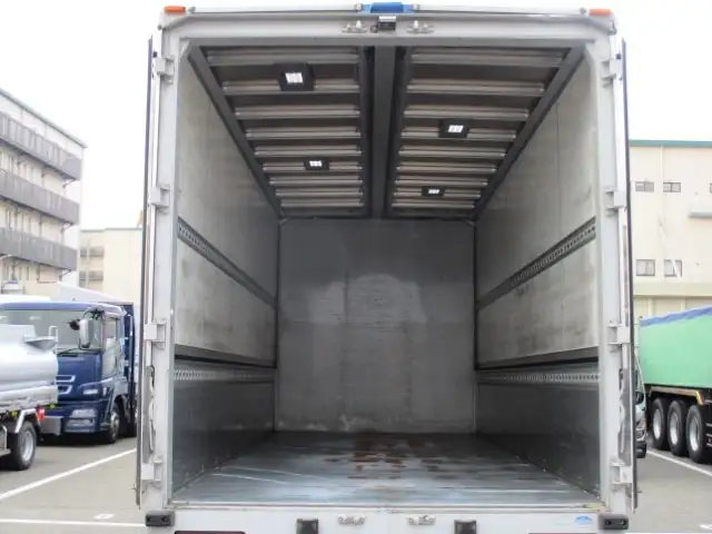 いすゞ フォワード 中型/増トン ウイング 床鉄板 TKG-FRR90S2の中古トラック画像8