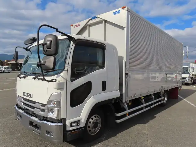 いすゞ フォワード 中型/増トン ウイング エアサス ベッド の中古トラック【車両No.202031】