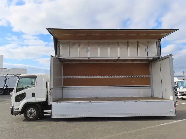 いすゞ フォワード 中型/増トン ウイング エアサス ベッドの中古トラック画像7