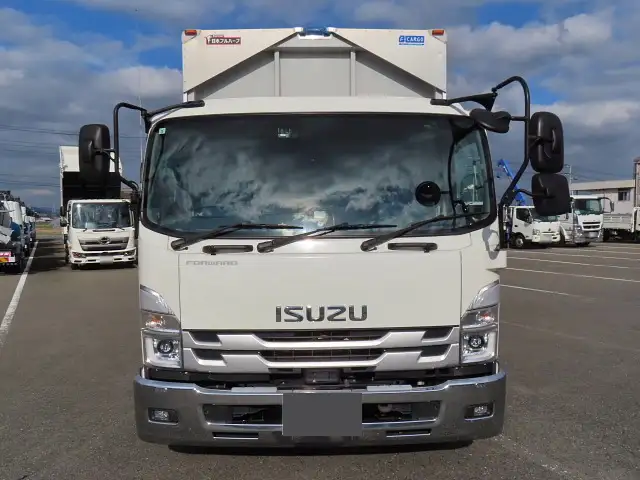 いすゞ フォワード 中型/増トン ウイング エアサス ベッドの中古トラック画像2