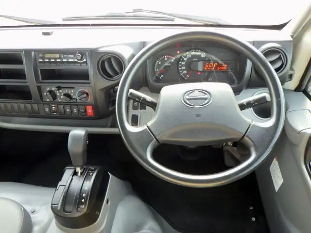 日野 デュトロ 小型 平ボディ パワーゲート TKG-XZU710Mの中古トラック画像12