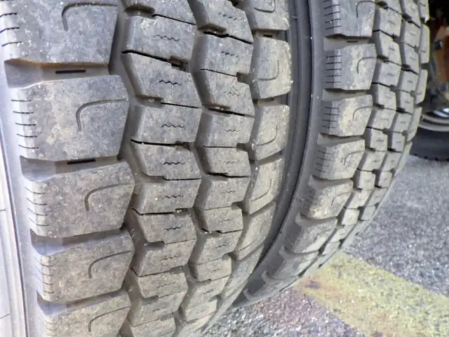 日野 デュトロ 小型 平ボディ パワーゲート TKG-XZU710Mの中古トラック画像20