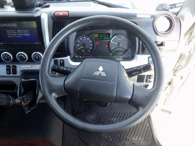 三菱 キャンター 小型 平ボディ 床鉄板 カスタムの中古トラック画像12