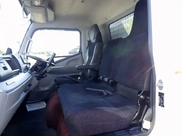 三菱 キャンター 小型 平ボディ 床鉄板 カスタムの中古トラック画像11