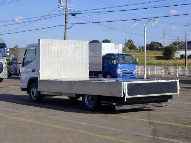 三菱 キャンター 小型 平ボディ 床鉄板 カスタムの中古トラック画像6
