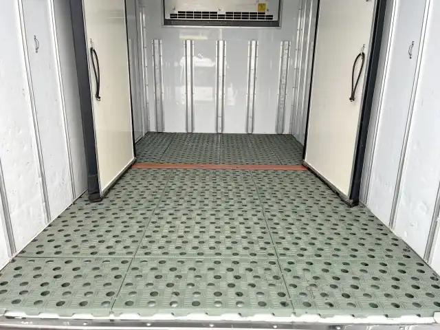 日野 デュトロ 小型 冷凍冷蔵 低温 2室の中古トラック画像8