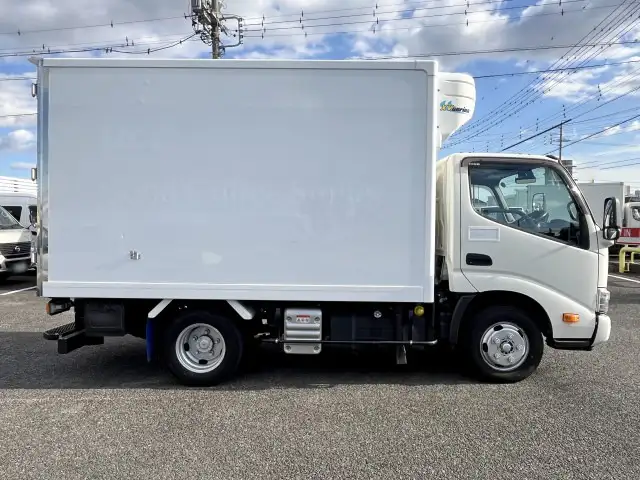 日野 デュトロ 小型 冷凍冷蔵 低温 2室の中古トラック画像3