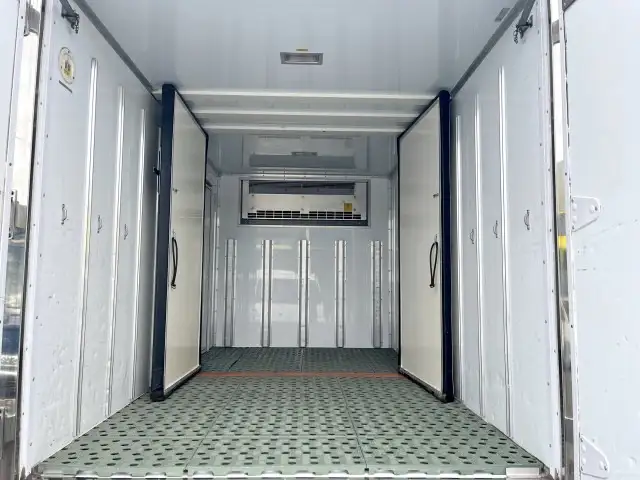 日野 デュトロ 小型 冷凍冷蔵 低温 2室の中古トラック画像5
