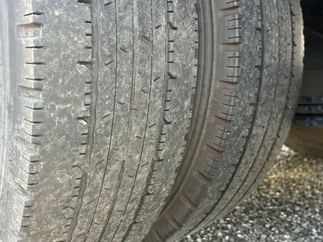 日野 デュトロ 小型 冷凍冷蔵 低温 2室の中古トラック画像20