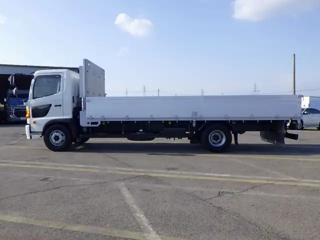 日野 レンジャー 中型/増トン 平ボディ アルミブロック エアサスの中古トラック画像4