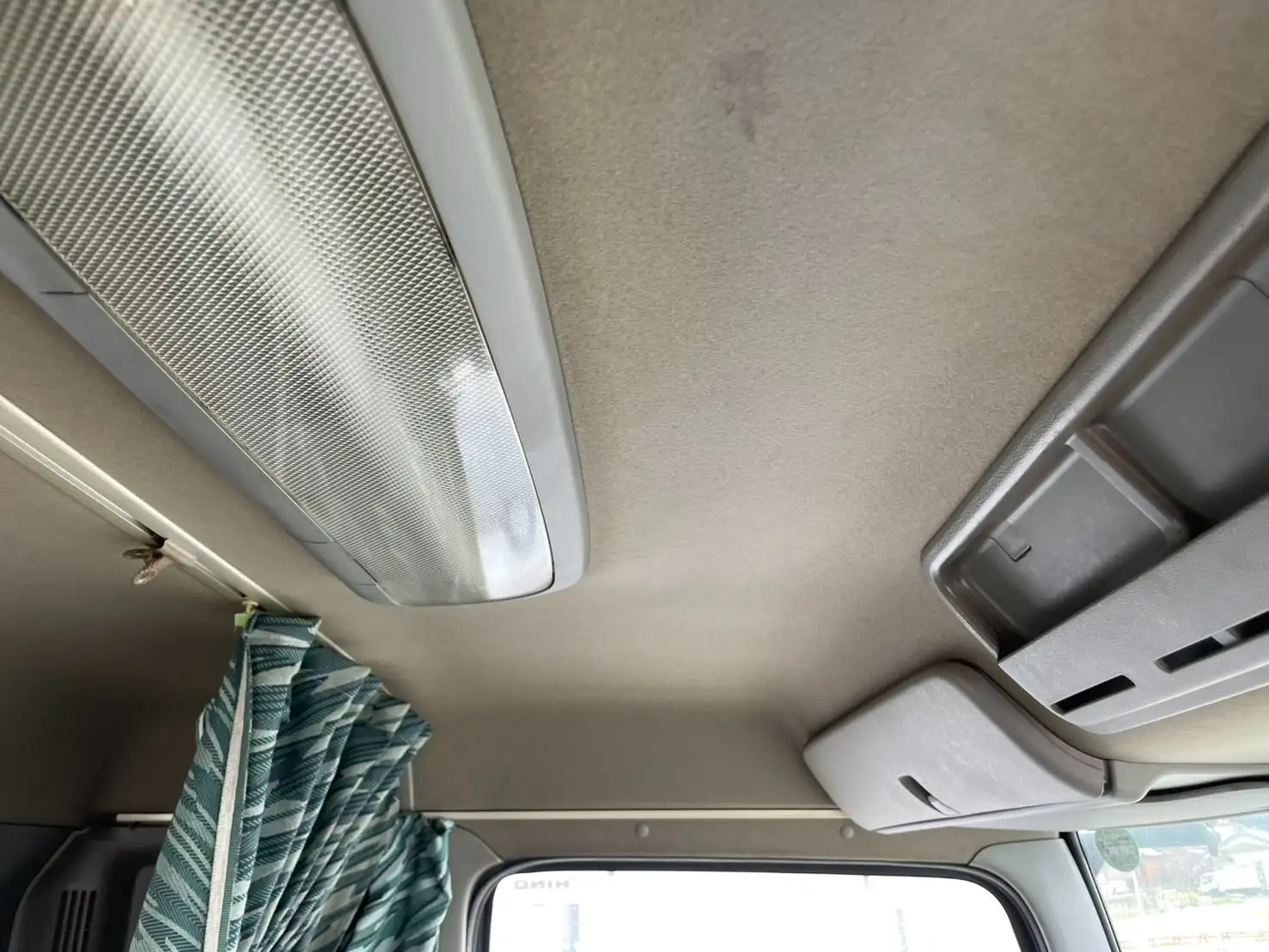 日野 プロフィア 大型 トラクター 1デフ エアサスの中古トラック画像15