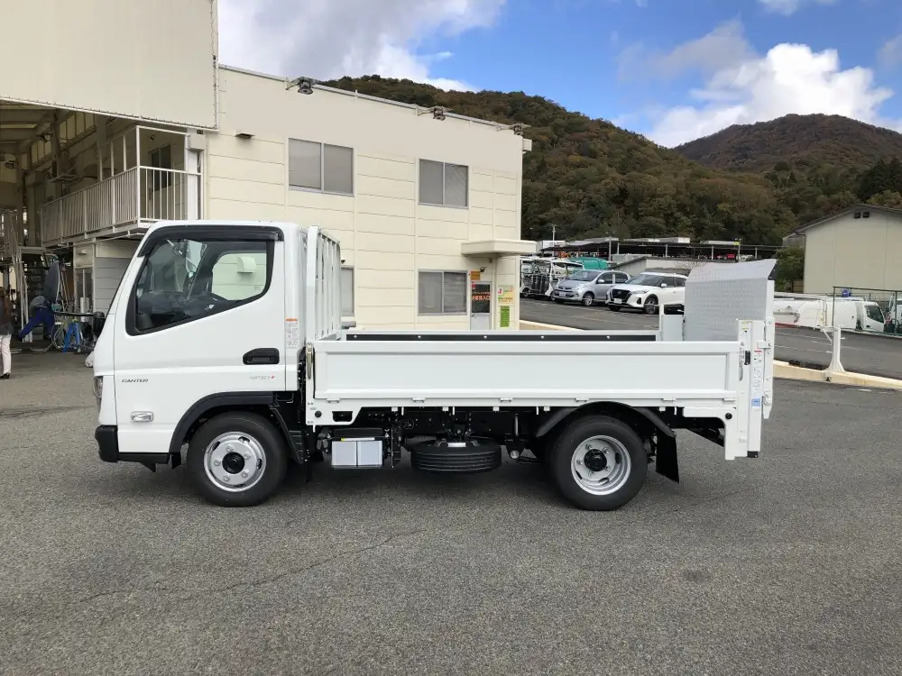 三菱 キャンター 小型 平ボディ パワーゲート 2RG-FBA20の中古トラック画像5