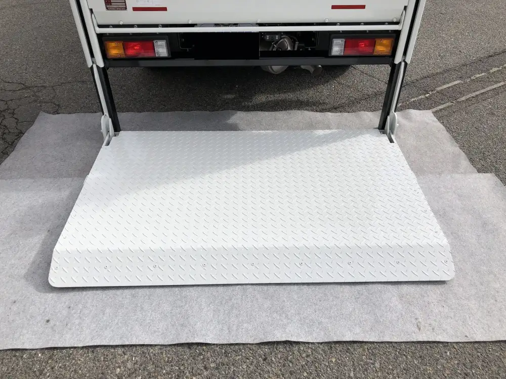 三菱 キャンター 小型 平ボディ パワーゲート 2RG-FBA20の中古トラック画像9