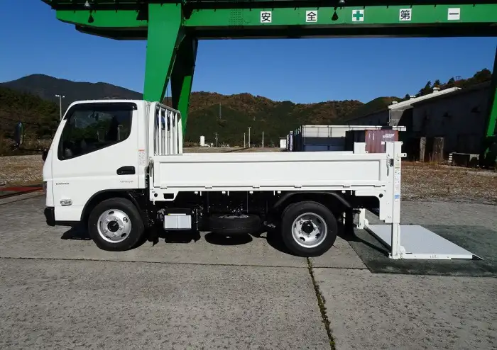三菱 キャンター 小型 平ボディ パワーゲート 2RG-FBAV0の中古トラック画像6