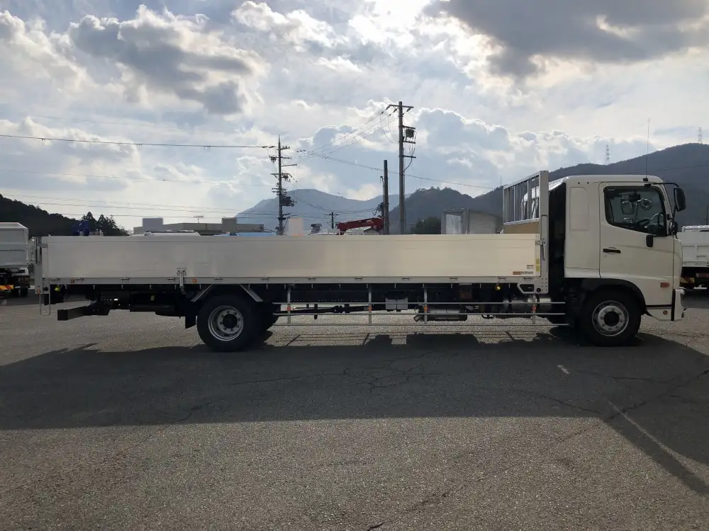 日野 レンジャー 中型/増トン 平ボディ アルミブロック ベッドの中古トラック画像3