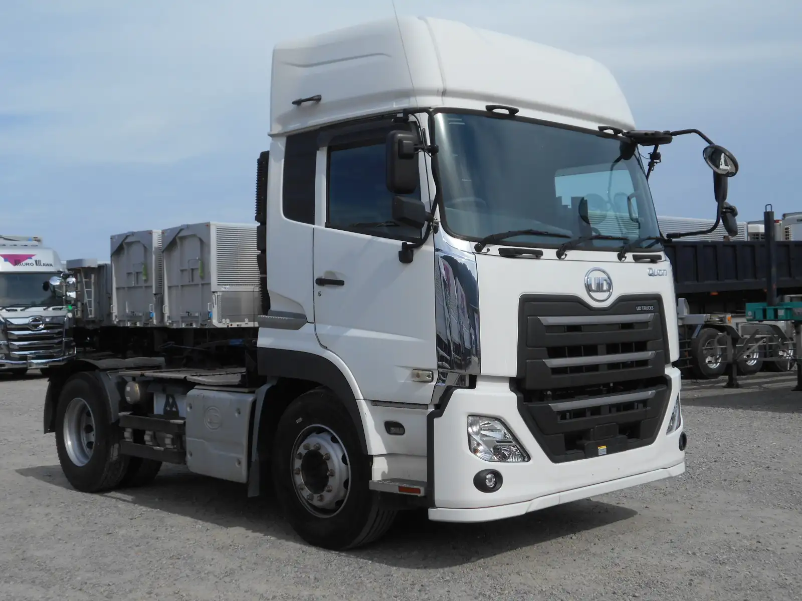 日産UD クオン 大型 トラクター ハイルーフ エアサスの中古トラック画像2