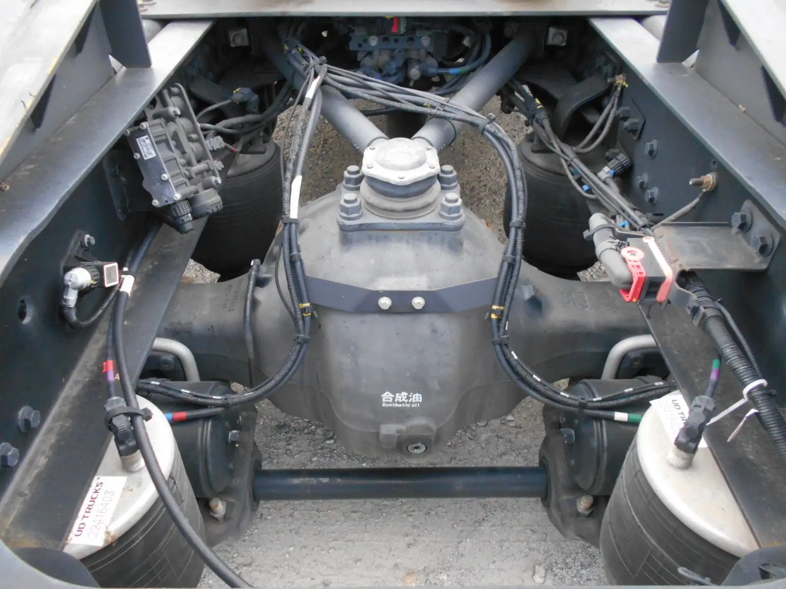 日産UD クオン 大型 トラクター ハイルーフ エアサスの中古トラック画像7