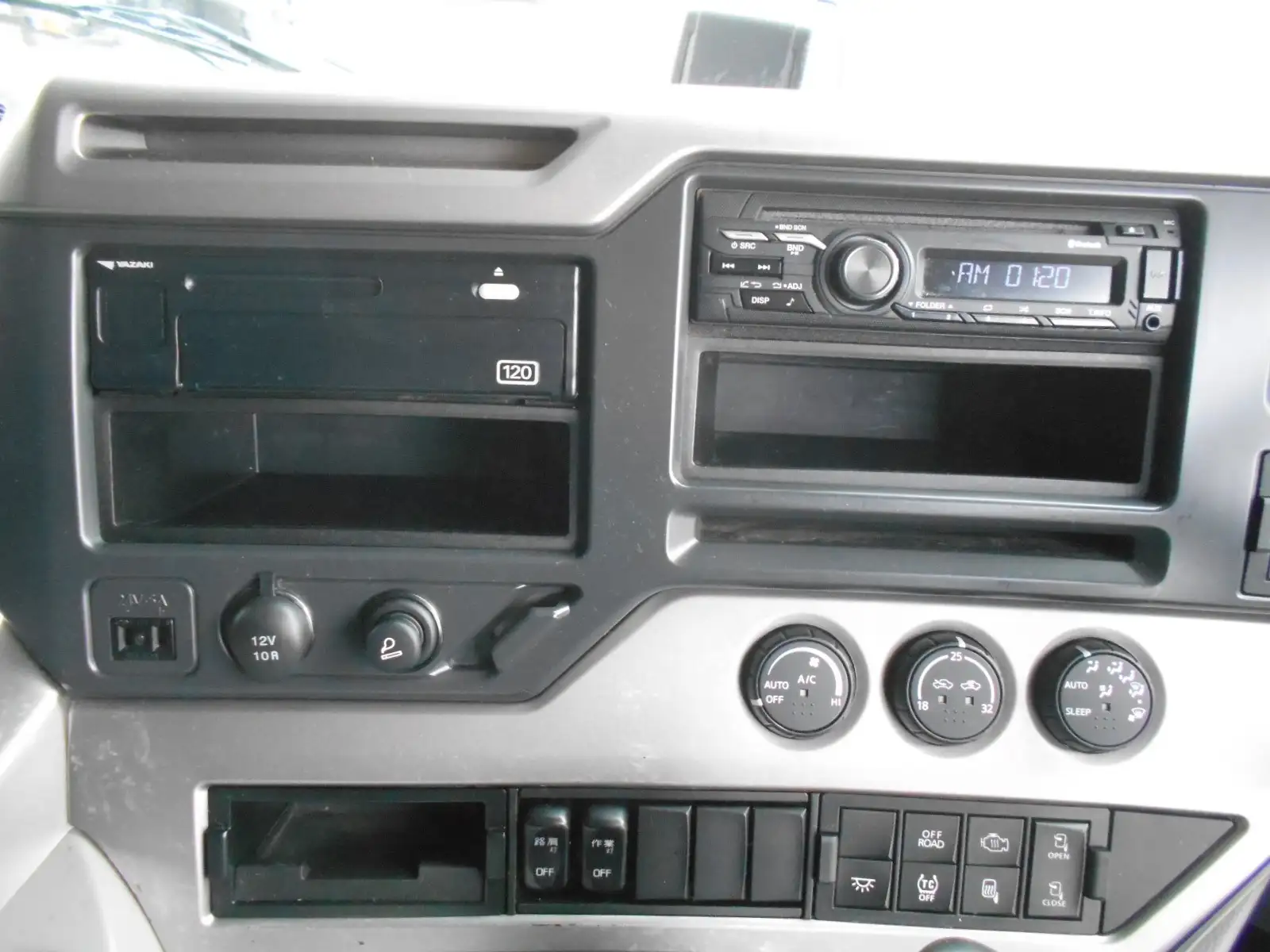 日産UD クオン 大型 トラクター ハイルーフ エアサスの中古トラック画像13