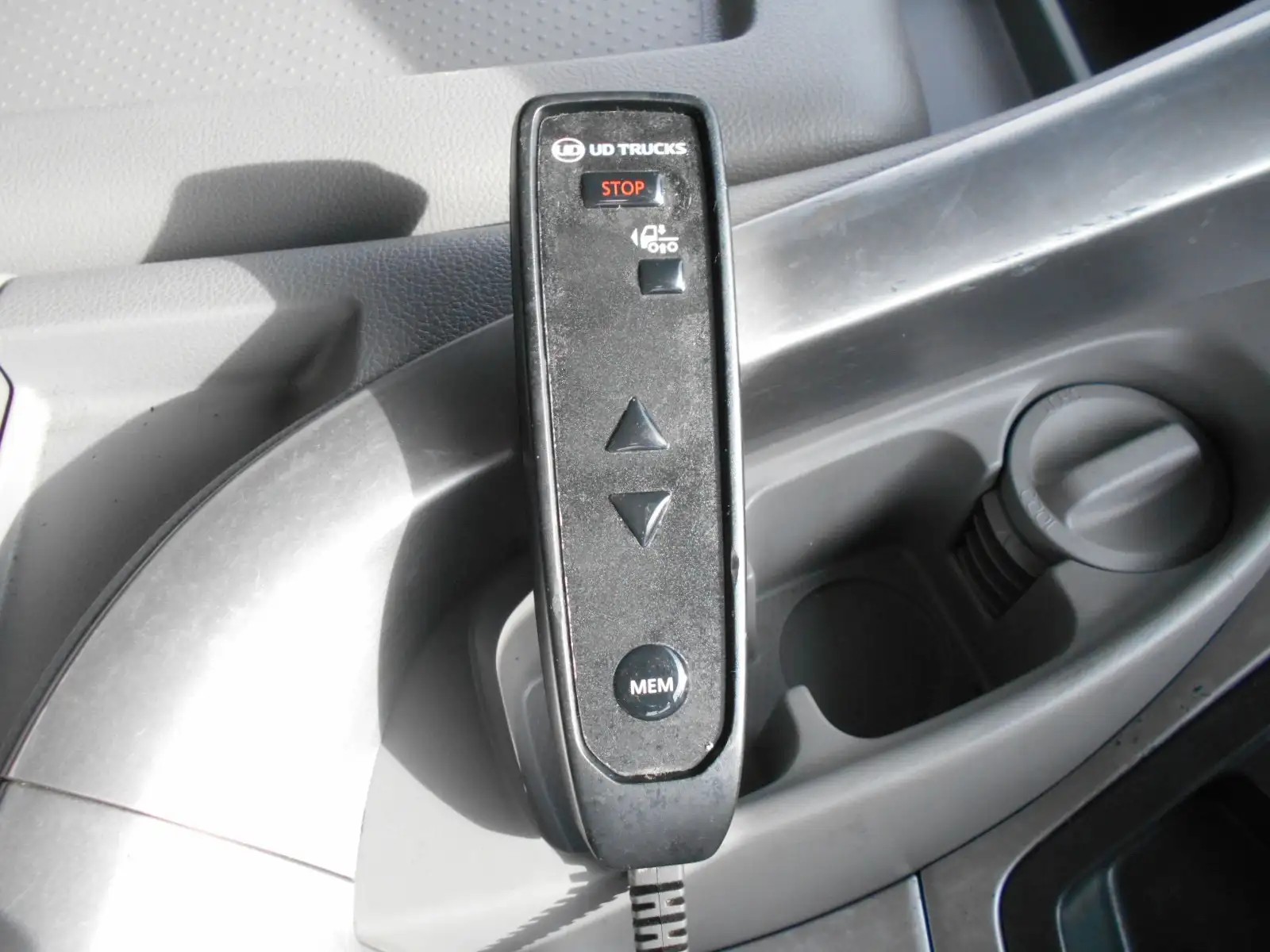 日産UD クオン 大型 トラクター ハイルーフ エアサスの中古トラック画像16