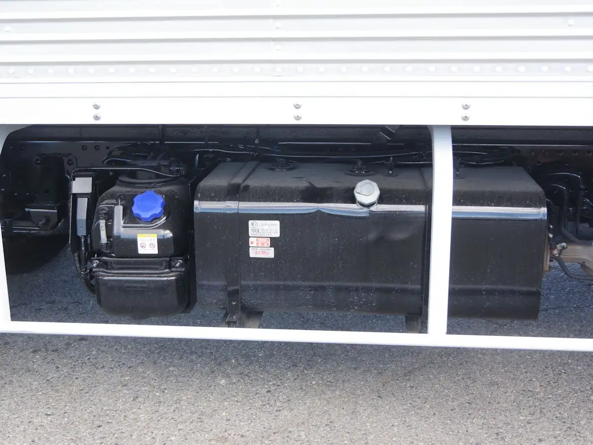 いすゞ エルフ 小型 アルミバン サイドドア 3枚観音の中古トラック画像19