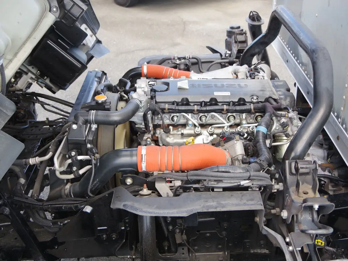 いすゞ エルフ 小型 アルミバン サイドドア 3枚観音の中古トラック画像20