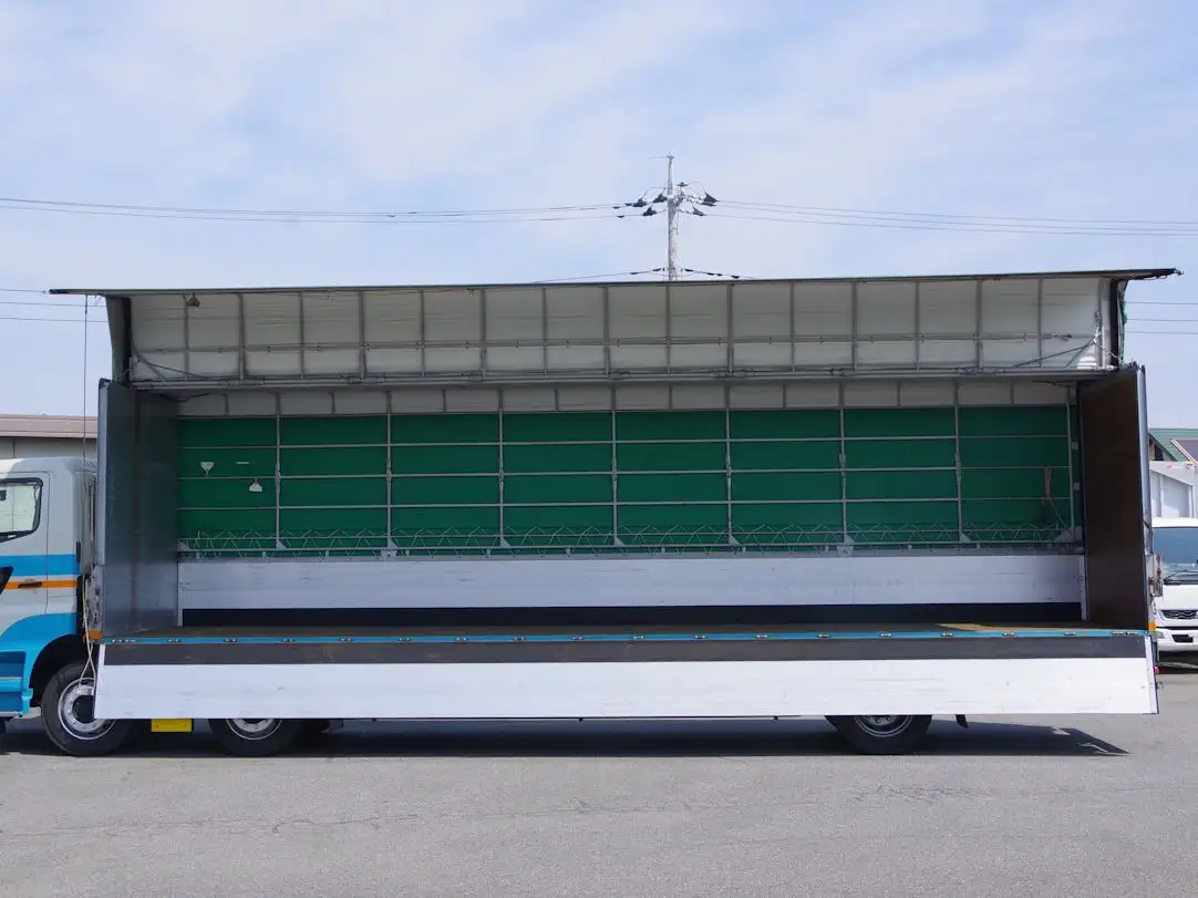 日野 プロフィア 大型 ウイング 幌ウイング 2DG-FN1AGAの中古トラック画像8