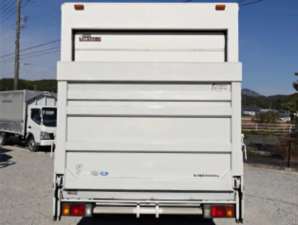 いすゞ エルフ 小型 冷凍冷蔵 中温 パワーゲートの中古トラック画像4