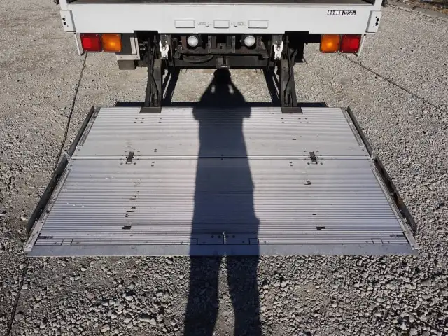 いすゞ フォワード 中型/増トン アルミバン パワーゲート エアサスの中古トラック画像8