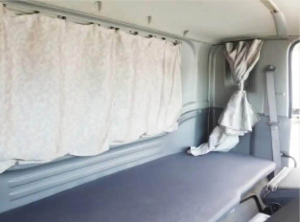 いすゞ フォワード 中型/増トン ウイング エアサス ベッドの中古トラック画像11