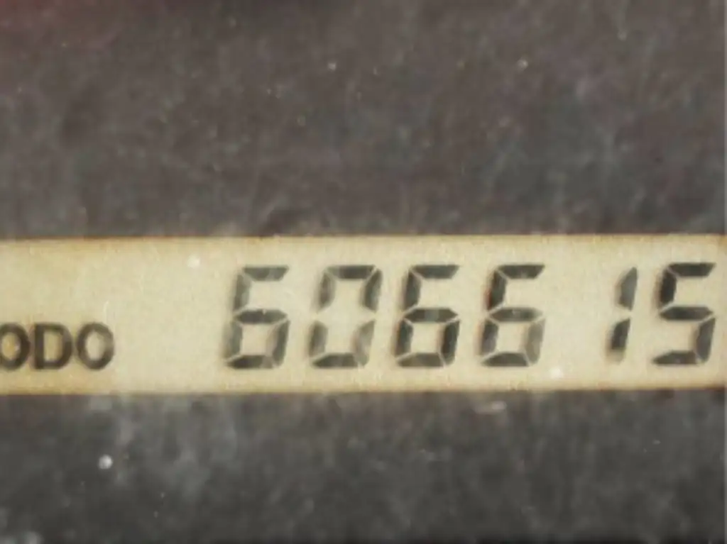 いすゞ フォワード 中型/増トン ウイング エアサス ベッドの中古トラック画像9