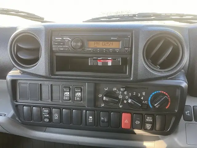 日野 デュトロ 小型 平ボディ Wキャブ 2RG-XZU605Mの中古トラック画像12