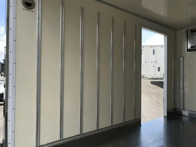 いすゞ エルフ 小型 冷凍冷蔵 低温 サイドドアの中古トラック画像8