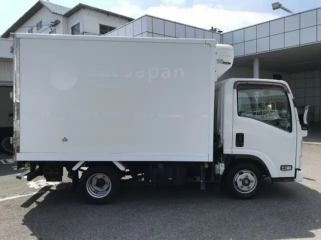 いすゞ エルフ 小型 冷凍冷蔵 低温 サイドドアの中古トラック画像3