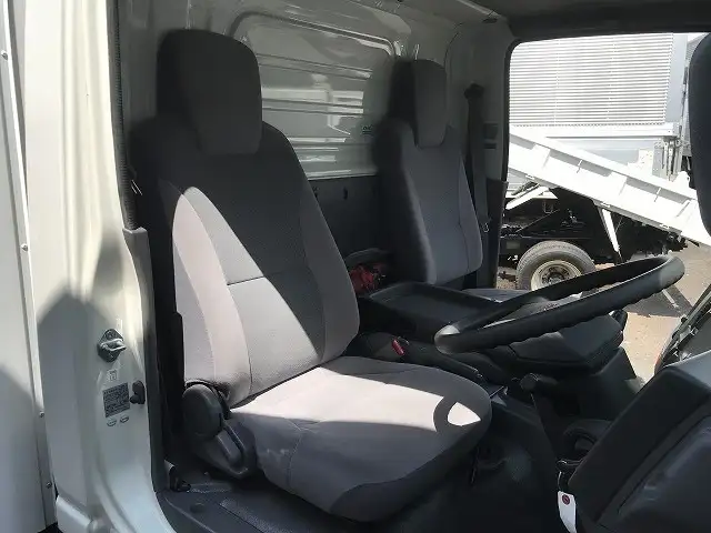 いすゞ エルフ 小型 冷凍冷蔵 低温 サイドドアの中古トラック画像11