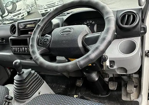 日野 デュトロ 小型 平ボディ 2RG-XZU605M H31/R1の中古トラック画像12