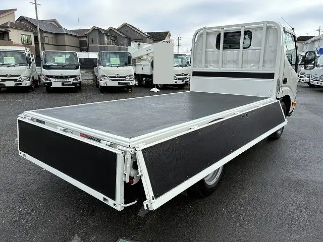 日野 デュトロ 小型 平ボディ 2RG-XZU605M H31/R1の中古トラック画像7