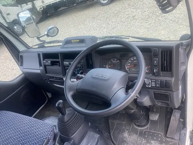 いすゞ エルフ 小型 平ボディ 床鉄板 2RG-NJR88Aの中古トラック画像11