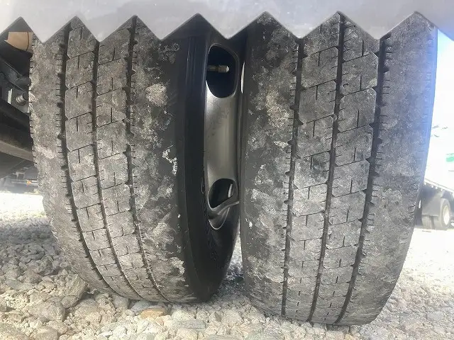 いすゞ エルフ 小型 平ボディ 床鉄板 2RG-NJR88Aの中古トラック画像20