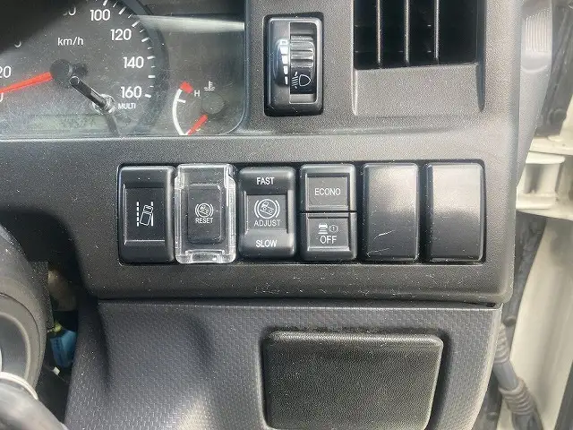 いすゞ エルフ 小型 平ボディ 床鉄板 2RG-NJR88Aの中古トラック画像14