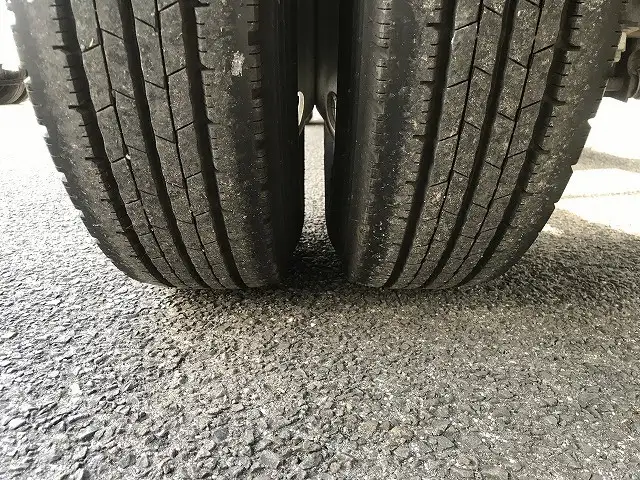 いすゞ エルフ 小型 平ボディ TRG-NPR85AR H27の中古トラック画像20