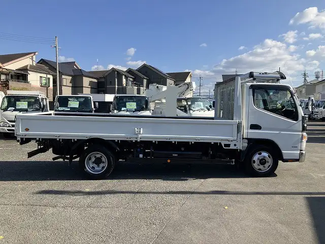 三菱 キャンター 小型 平ボディ TPG-FEA50 H31/R1の中古トラック画像3