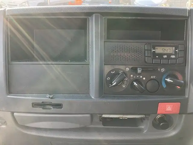 マツダ タイタン 小型 平ボディ 床鉄板 TRG-LJR85Aの中古トラック画像13