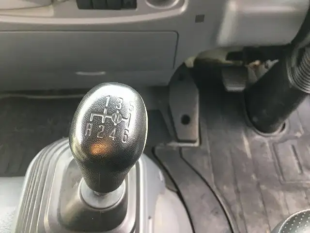 いすゞ フォワード 中型/増トン ウイング パワーゲート ベッドの中古トラック画像15