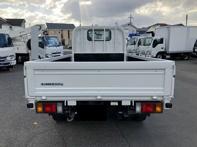 いすゞ エルフ 小型 平ボディ 2RG-NHR88A R2の中古トラック画像4