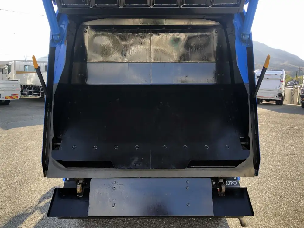 三菱 キャンター 小型 パッカー車 プレス式 2RG-FEAV0の中古トラック画像6