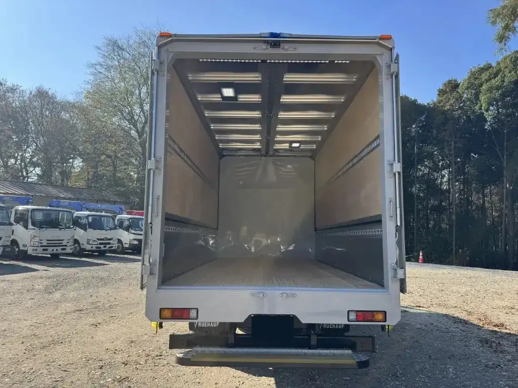 三菱 キャンター 小型 ウイング 2RG-FEB50 R7の中古トラック画像6