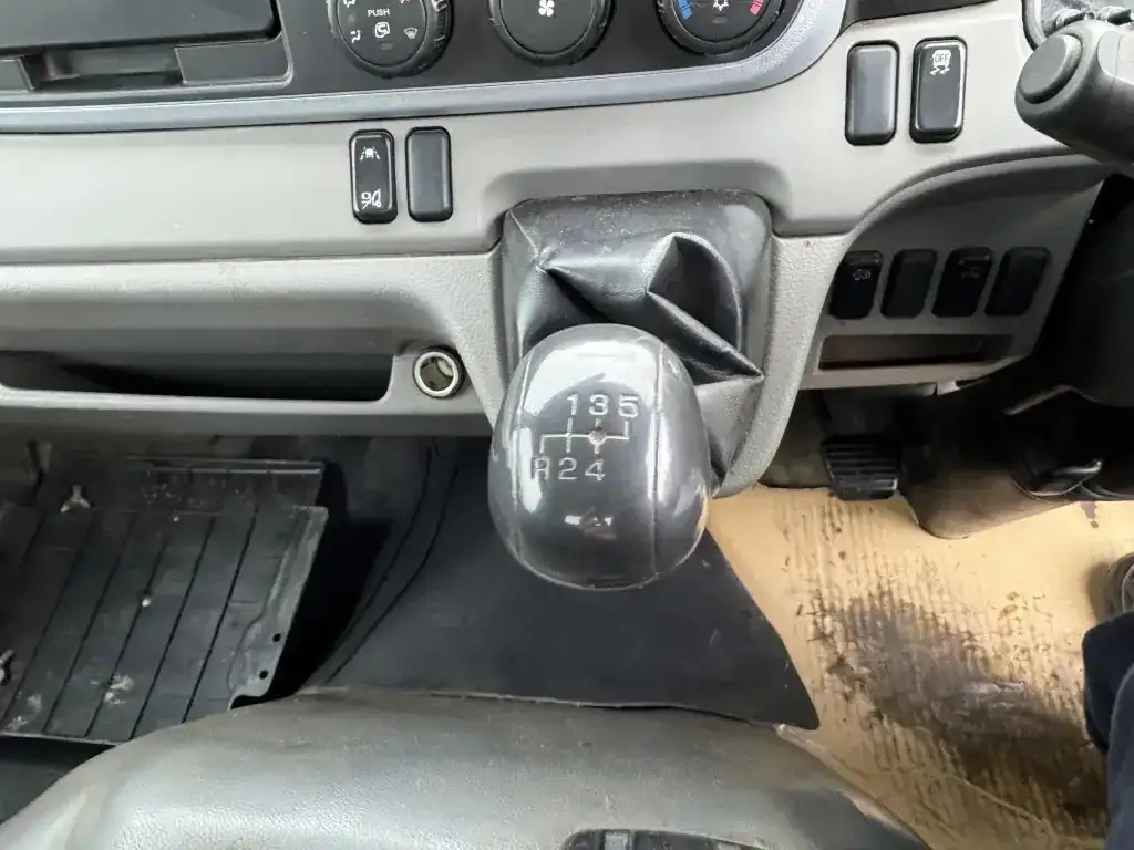 日産 アトラス 小型 ダンプ 強化 2RG-FBA6Wの中古トラック画像13