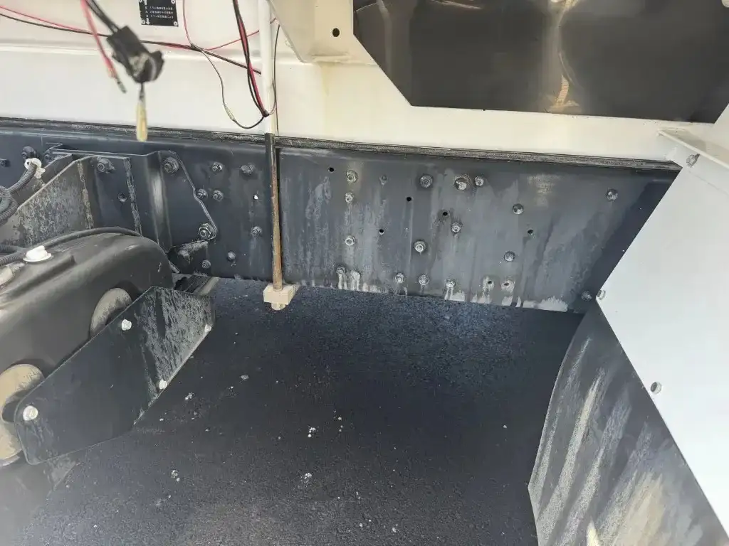 三菱 ファイター 中型/増トン ミキサー・ポンプ ベッド QDG-FQ62Fの中古トラック画像18