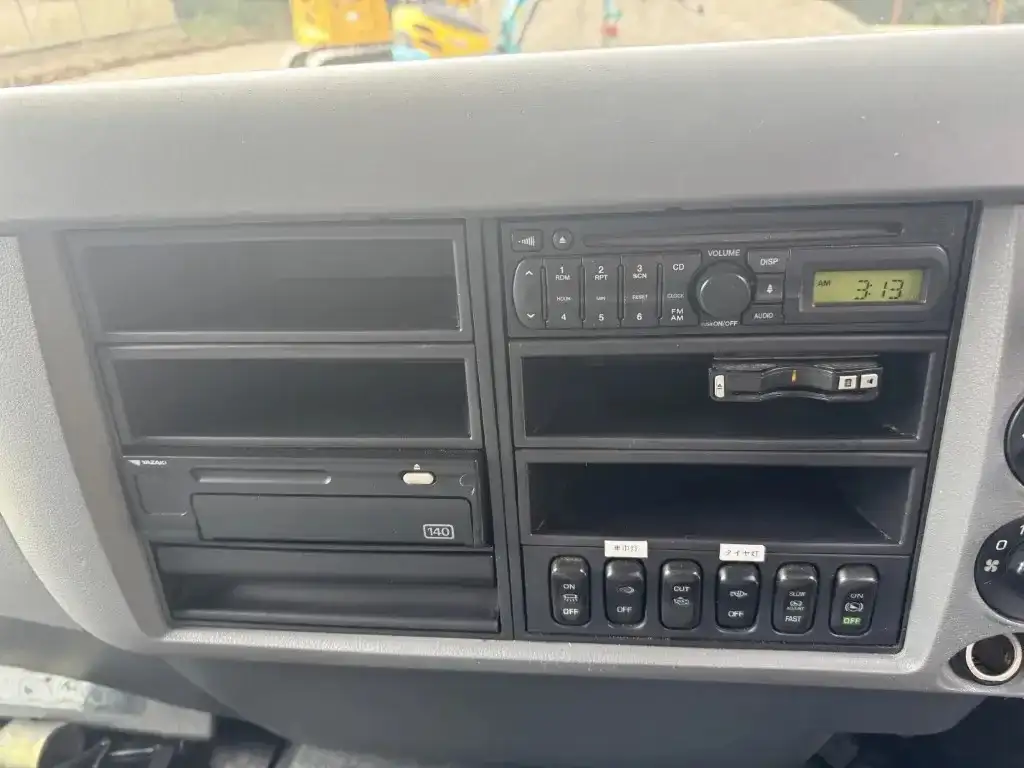 三菱 ファイター 中型/増トン 平ボディ アルミブロック ベッドの中古トラック画像12