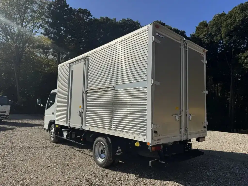 三菱 キャンター 小型 アルミバン サイドドア 2PG-FEB50の中古トラック画像4